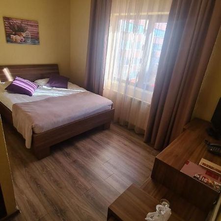 Hotel Gema Брашов Экстерьер фото