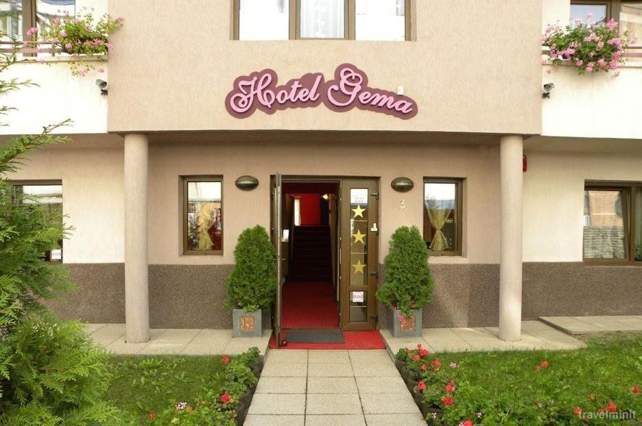 Hotel Gema Брашов Экстерьер фото