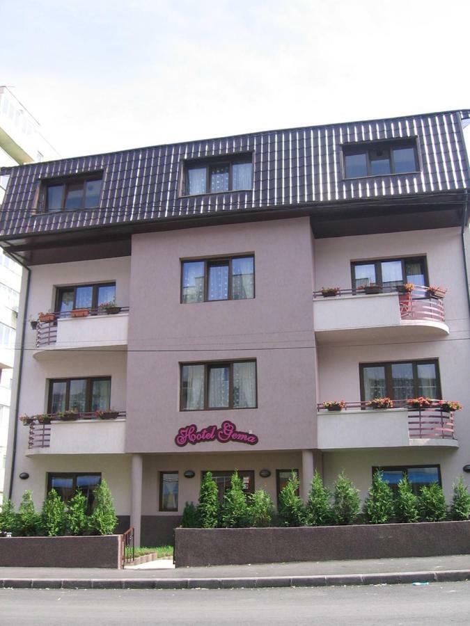 Hotel Gema Брашов Экстерьер фото