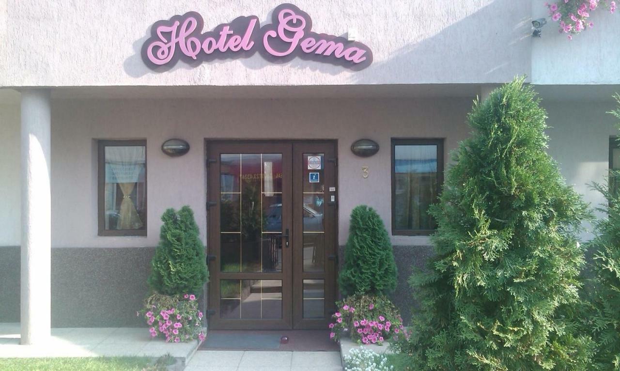 Hotel Gema Брашов Экстерьер фото