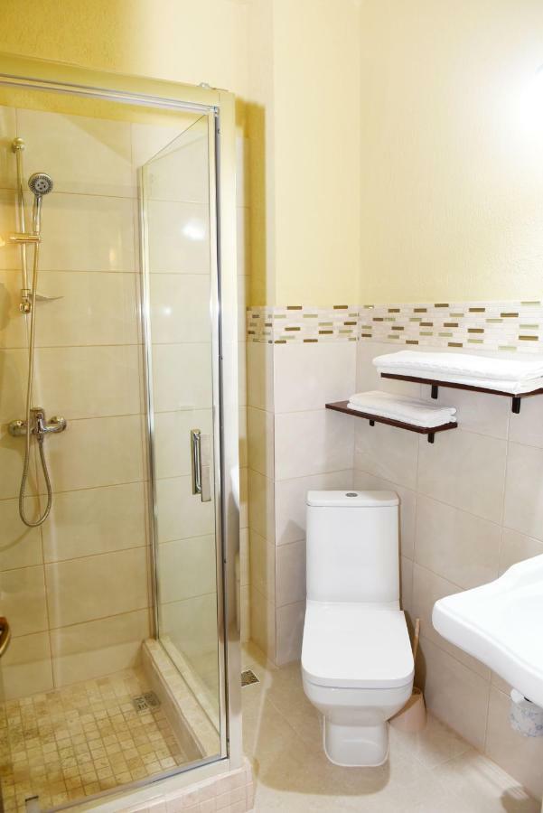 Hotel Gema Брашов Экстерьер фото